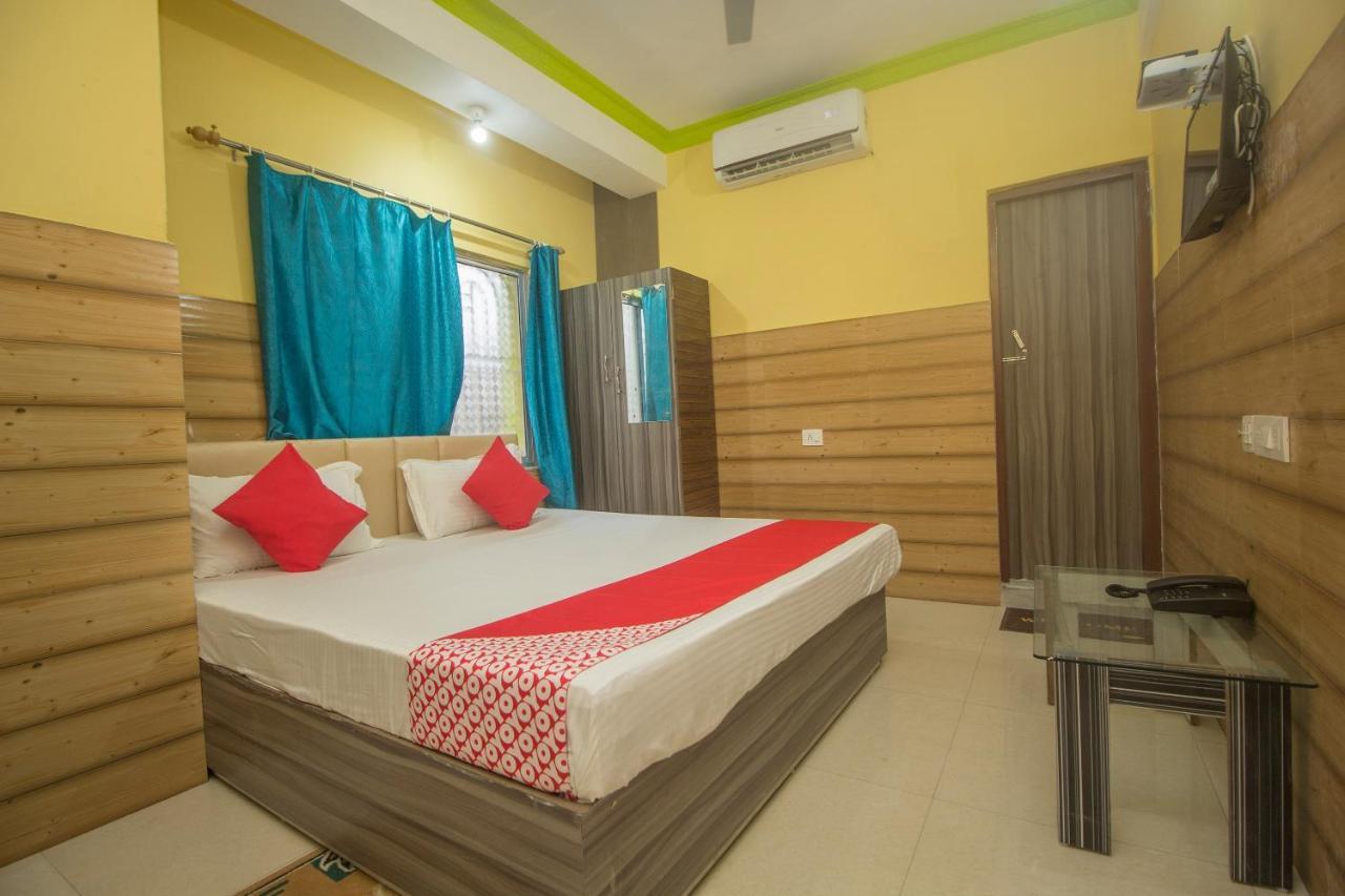 Oyo 30073 Triveni Lodge Силигури Экстерьер фото
